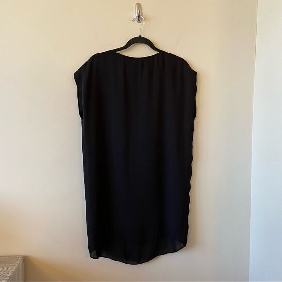 Oak & Fort -Black Shift Scoop Neck Mini Dress (Small) - Picture 2 of 7